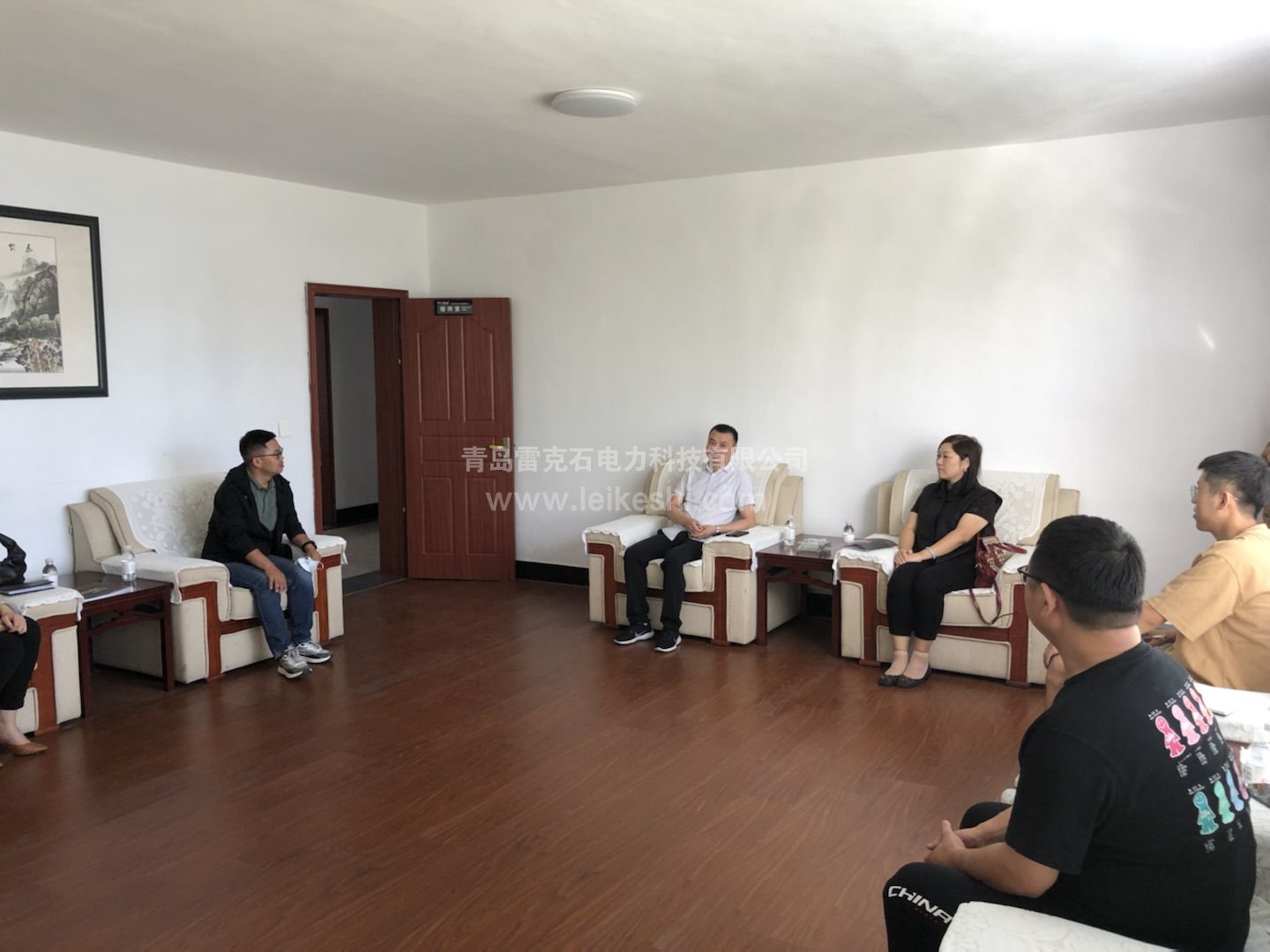青岛雷克石电力科技关于加强对外贸易交流会议